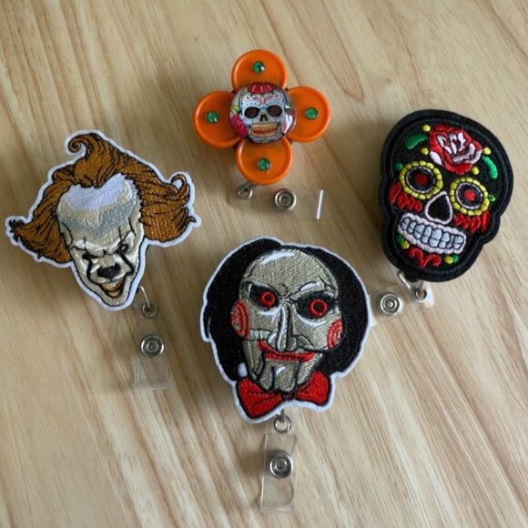 Vintage Horror Movie Badge Reel Set Saw Pennywise Sugar & Skull Designs Patches - Picture 2 of 10